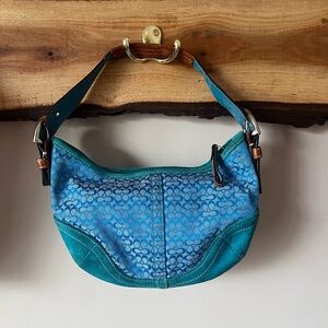 Coach Signature Canvas Blue Soho Suede
Hobo Shoulder Purse Y2K 90s 6351 RARE